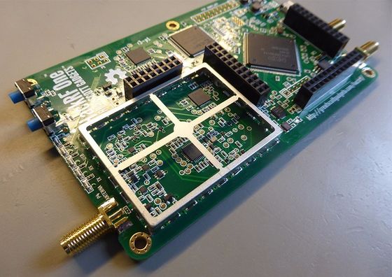 사용자 지정 진판 RF PCB 보드 레벨 5G 방패 케이스 EMI 커버 굽기 엽 금속 제조 제품